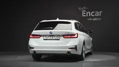 2022 BMW 3-Series 320i Touring Luxury — фото 4