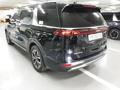 2023 Kia Carnival Diesel 9-Seater Noblesse — фото 4