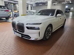 2023 BMW 7-Series 740i sDrive Design Pure Excellence — фото 9