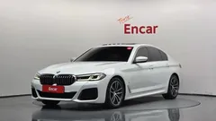 2022 BMW 5-Series 520i M Sport — фото 1