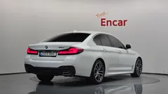 2022 BMW 5-Series 520i M Sport — фото 2