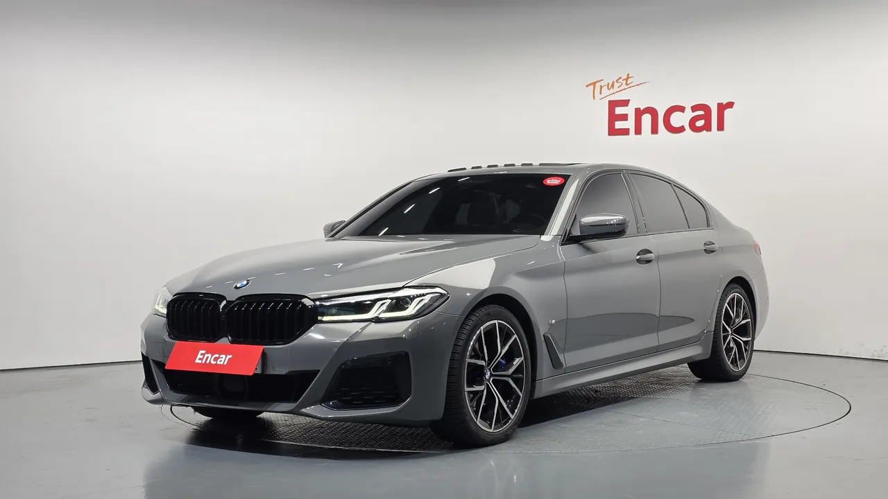 2022 BMW 5-Series 530i xDrive M Sport Package