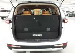 2023 Kia Carnival Diesel 9-Seater Prestige — фото 9