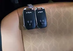 2023 Kia Carnival Diesel 9-Seater Prestige — фото 9