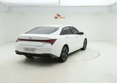 2023 Hyundai Avante Smart — фото 3