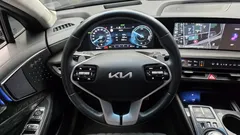 2023 Kia K8 Signature — фото 13