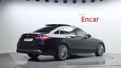2023 Mercedes-Benz C-Class C300 4MATIC AMG Line — фото 2
