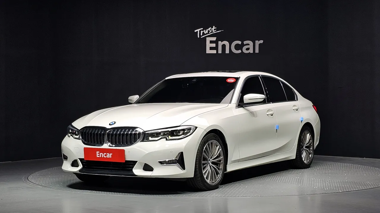 2022 BMW 3-Series 320d Luxury