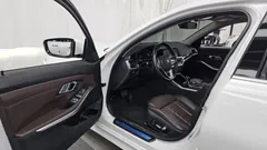 2022 BMW 3-Series 320d Luxury — фото 10