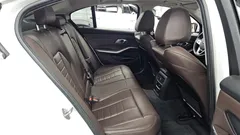 2022 BMW 3-Series 320d Luxury — фото 12