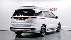 2023 Kia Carnival Gasoline 9-Seater Hi-Limousine — фото 2