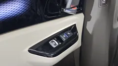 2023 Kia Carnival Gasoline 9-Seater Hi-Limousine — фото 16