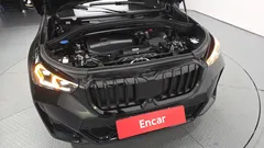 2023 BMW X1 sDrive 20i M Sport — фото 6