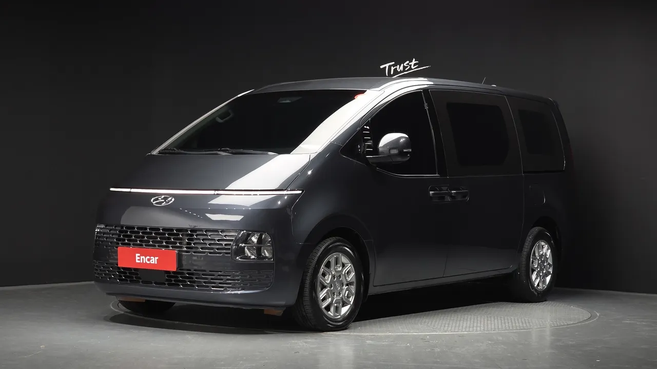 2023 Hyundai Staria Cargo 3-Seater