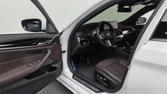 2023 BMW 5-Series 530i M Sport Package — фото 10