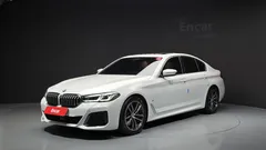 2022 BMW 5-Series 520i M Sport — фото 1