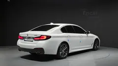 2022 BMW 5-Series 520i M Sport — фото 2