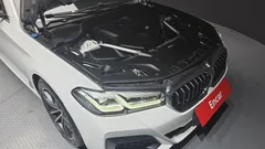 2022 BMW 5-Series 520i M Sport — фото 6