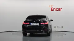 2023 BMW 3-Series 320i — фото 4