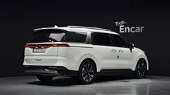 2023 Kia Carnival Diesel 9-Seater Signature — фото 2