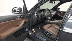 2022 BMW X5 xDrive 40i M Sport — фото 10