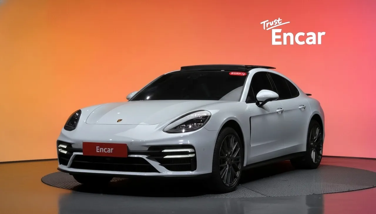 2022 Porsche Panamera 2.9 AWD Platinum Edition