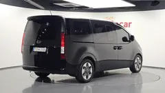 2023 Hyundai Staria Tourer 11-Seater — фото 2