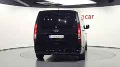 2023 Hyundai Staria Tourer 11-Seater — фото 4