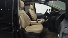 2023 Hyundai Staria Tourer 11-Seater — фото 10