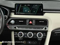 2022 Genesis G70 Gasoline 2.0T 2WD — фото 15