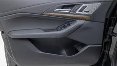 2023 BMW 2-Series 220i Luxury — фото 17