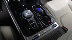 2022 Kia Carnival Gasoline 4-Seater Hi-Limousine — фото 9