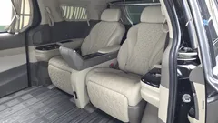 2022 Kia Carnival Gasoline 4-Seater Hi-Limousine — фото 11