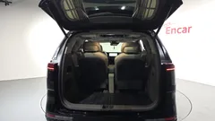 2022 Kia Carnival Gasoline 4-Seater Hi-Limousine — фото 18