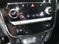 2022 SsangYong Tivoli Gasoline 1.5 2WD — фото 18