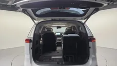 2023 Kia Carnival Diesel 7-Seater Signature — фото 15