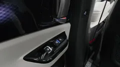 2023 Kia Carnival Diesel 7-Seater Signature — фото 18