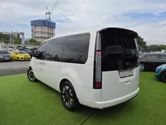 2023 Hyundai Staria 4WD Lounge 9-Seater — фото 4
