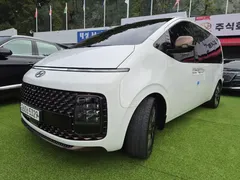 2023 Hyundai Staria 4WD Lounge 9-Seater — фото 5