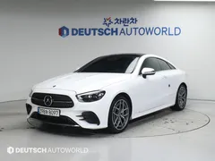 2022 Mercedes-Benz E-Class E300d 4MATIC Coupe — фото 3