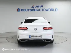 2022 Mercedes-Benz E-Class E300d 4MATIC Coupe — фото 4