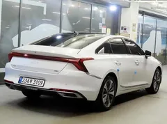 2023 Kia K8 Signature Special — фото 2