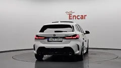 2023 BMW 1-Series 120i M Sports — фото 4