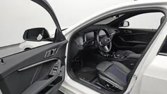 2023 BMW 1-Series 120i M Sports — фото 10