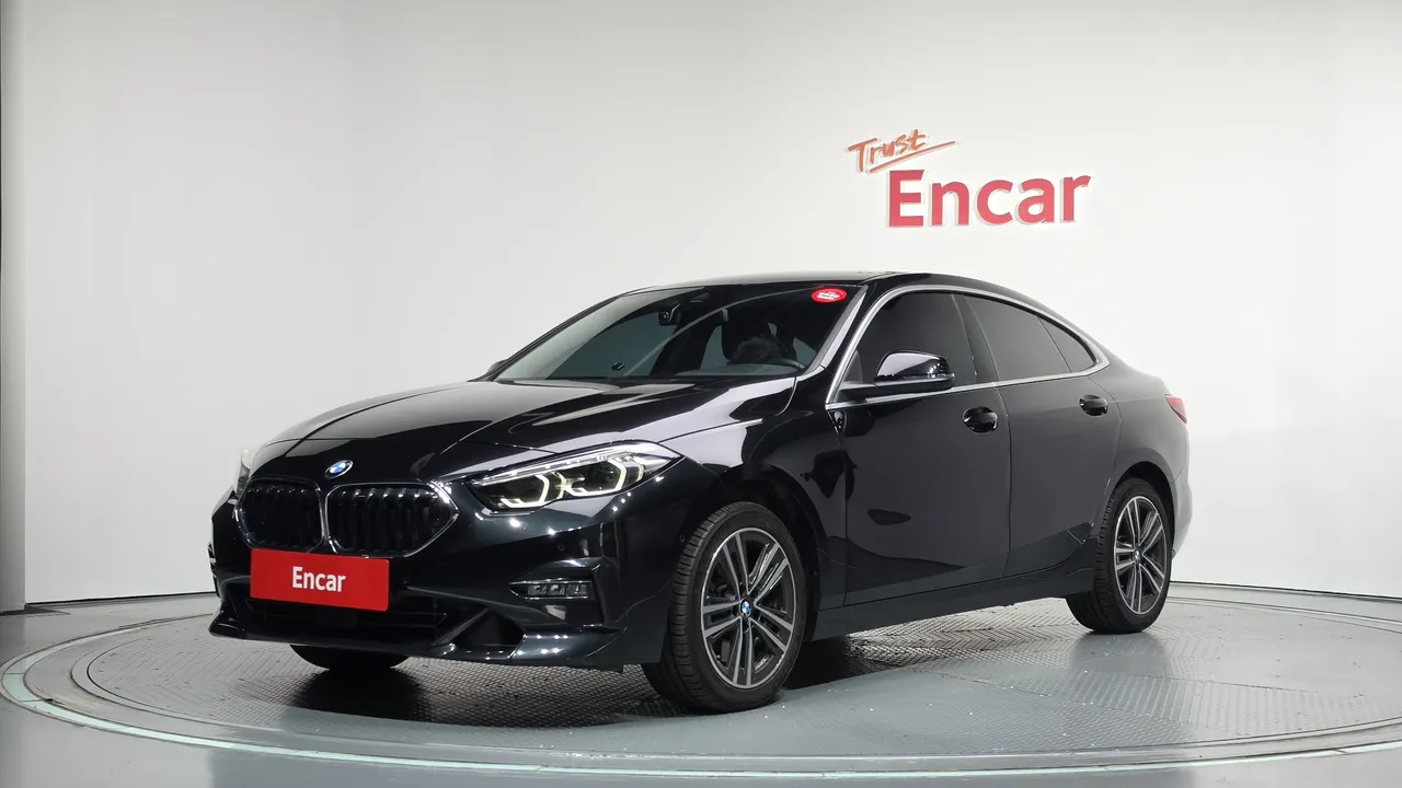 2023 BMW 2-Series 220i Sport
