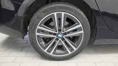 2023 BMW 2-Series 220i Sport — фото 5