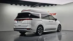 2023 Kia Carnival Gasoline 9-Seater Hi-Limousine — фото 2