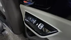 2023 Kia Carnival Gasoline 9-Seater Hi-Limousine — фото 19