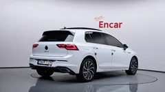 2022 Volkswagen Golf 2.0 TDI Prestige — фото 2