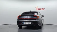 2022 Hyundai Sonata Premium Plus — фото 4